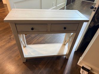 Homegoods table