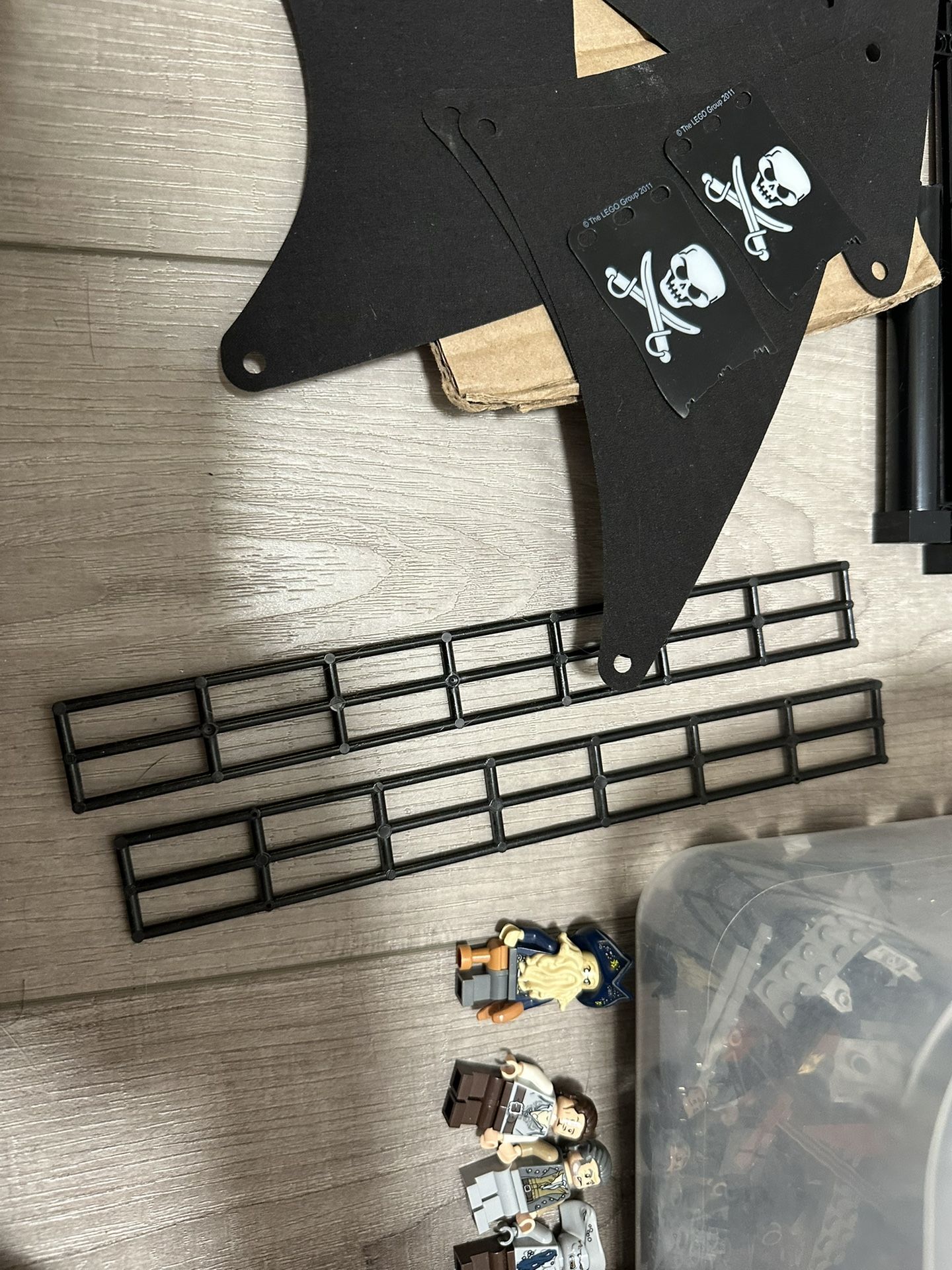 4184 Lego Pirates of the Caribbean The Black Pearl Complete Used Set