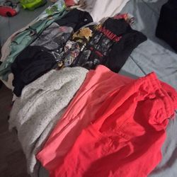 L/XL WOMENS CLOTHES!! 5+ BAGS!!!!! HUGE DEAL. GREAT CLOTHES!