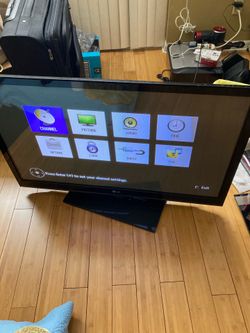 42 inches tall lg tv for $40