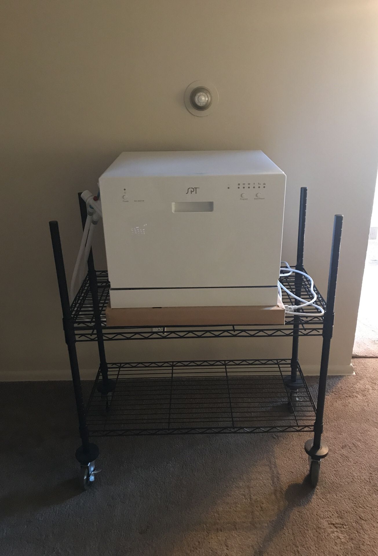 Dishwasher Countertop with rolling stand