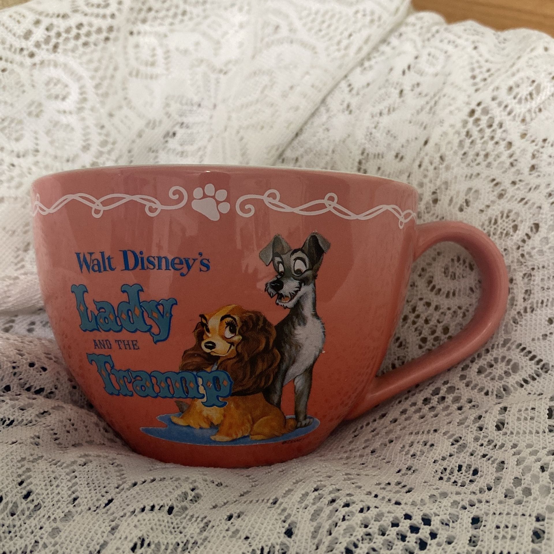 Disneystore Lady And The Tramp Soup/Coffee Mug.