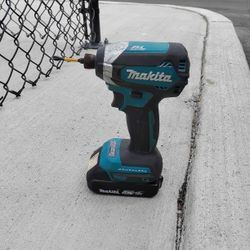 Makita Impact Drill & Battery