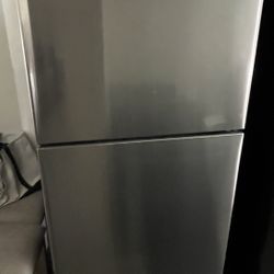 Samsung Fridge Like New!