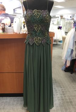 Beautiful green beaded gown size 10