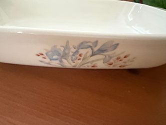 White Pyrex Ceramic Baking Dish with Floral Pattern
