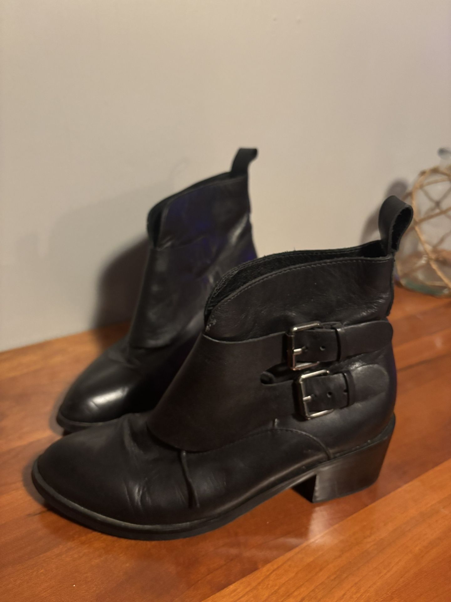 LOW PRICE MOVING- $800 RETAIL ALEXANDER WANG LEATHER BOOTIES