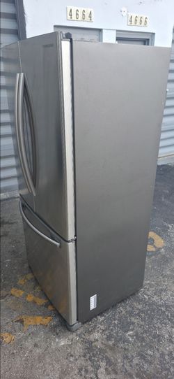 Samsung 33" French Door Refrigerator – Stainless Steel – 70" Tall