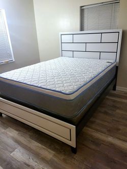 NEW QUEEN PILLOW TOP MATTRESS WITH BOX SPRING