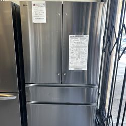 New LG Refrigerator 