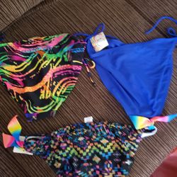 WOMENS SWIM BIKINI SIZE (15-17)