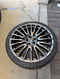 BMW tires