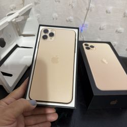 Iphone 11 pro max 512gb Unlocked  like new  OBO