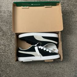 Puma Suede’s 10.5