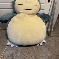 Wild SNORLAX appeared! 💤