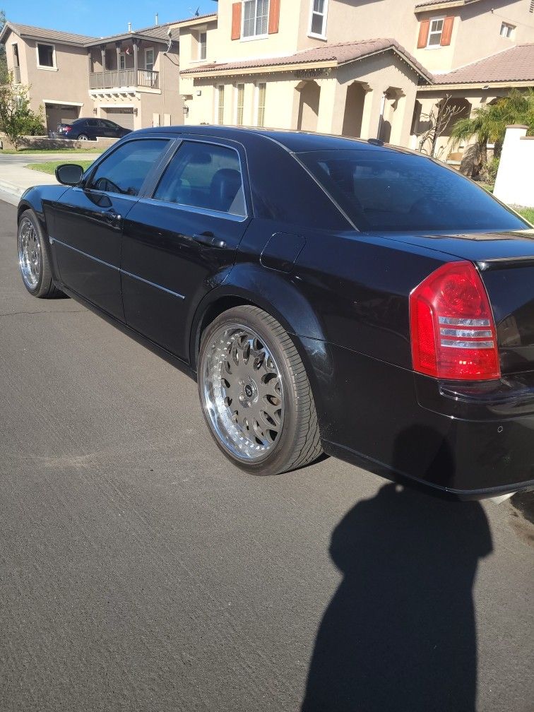 2006 CHRYSLER 300 SRT8