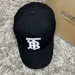 Burberry hat