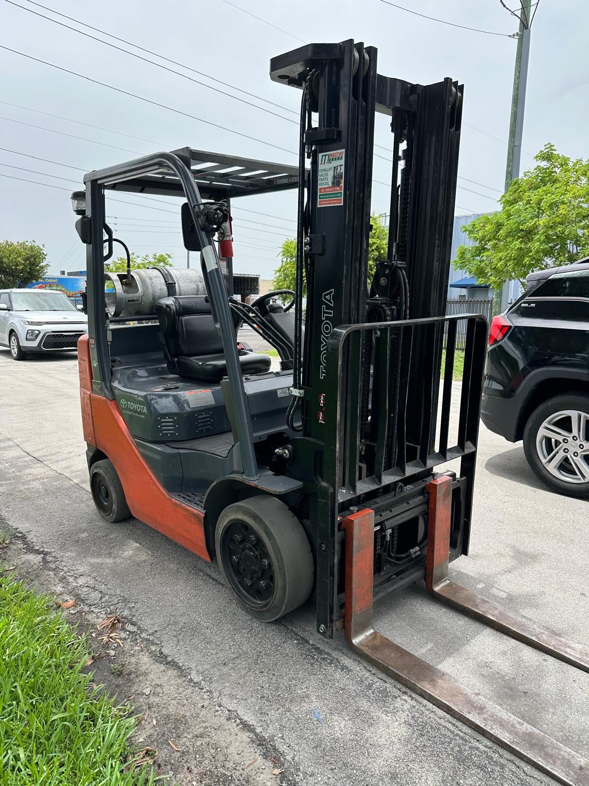Toyota Forklift 5,000 LBS Capacity