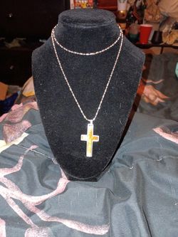 Stainless Steel Chain 26in And Cross Pendant