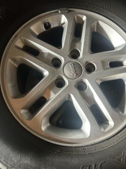 2022 Jeep Grand Cherokee OEM Wheels With Tires