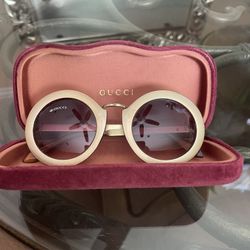 Gucci Sun Glasses Gold Tone 