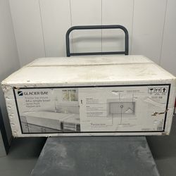 Glacier Bay 34 in. Farmhouse Apron-Front Single Bowl White Fireclay Sink 2ACLB-00-001