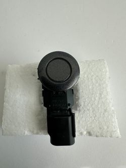 Toyota Sequoia OEM Parking Assist Sensor 89341-0R050 Denso Ultrasonic Genuine