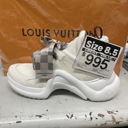 Louis Vuitton 