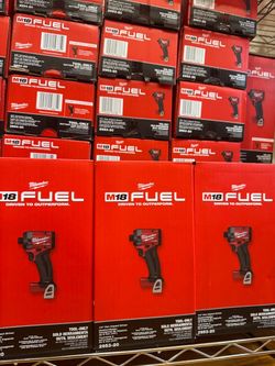 Milwaukee M18 FUEL impact driver