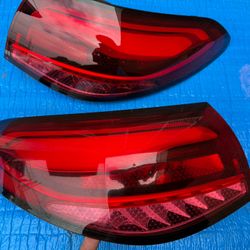 2023-2024-2025 Mercedes GLC GLC300 tail lights RH LH