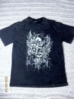 Title: Black Graphic T-Shirt – Size S