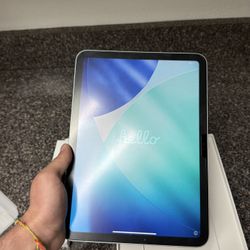 iPad A16 + Apple Pencil (USB-C) – 22 Months AppleCare+ Left