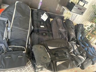 Golf travel bags with wheels