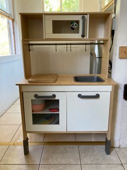 Toddler Montessori Kitchen