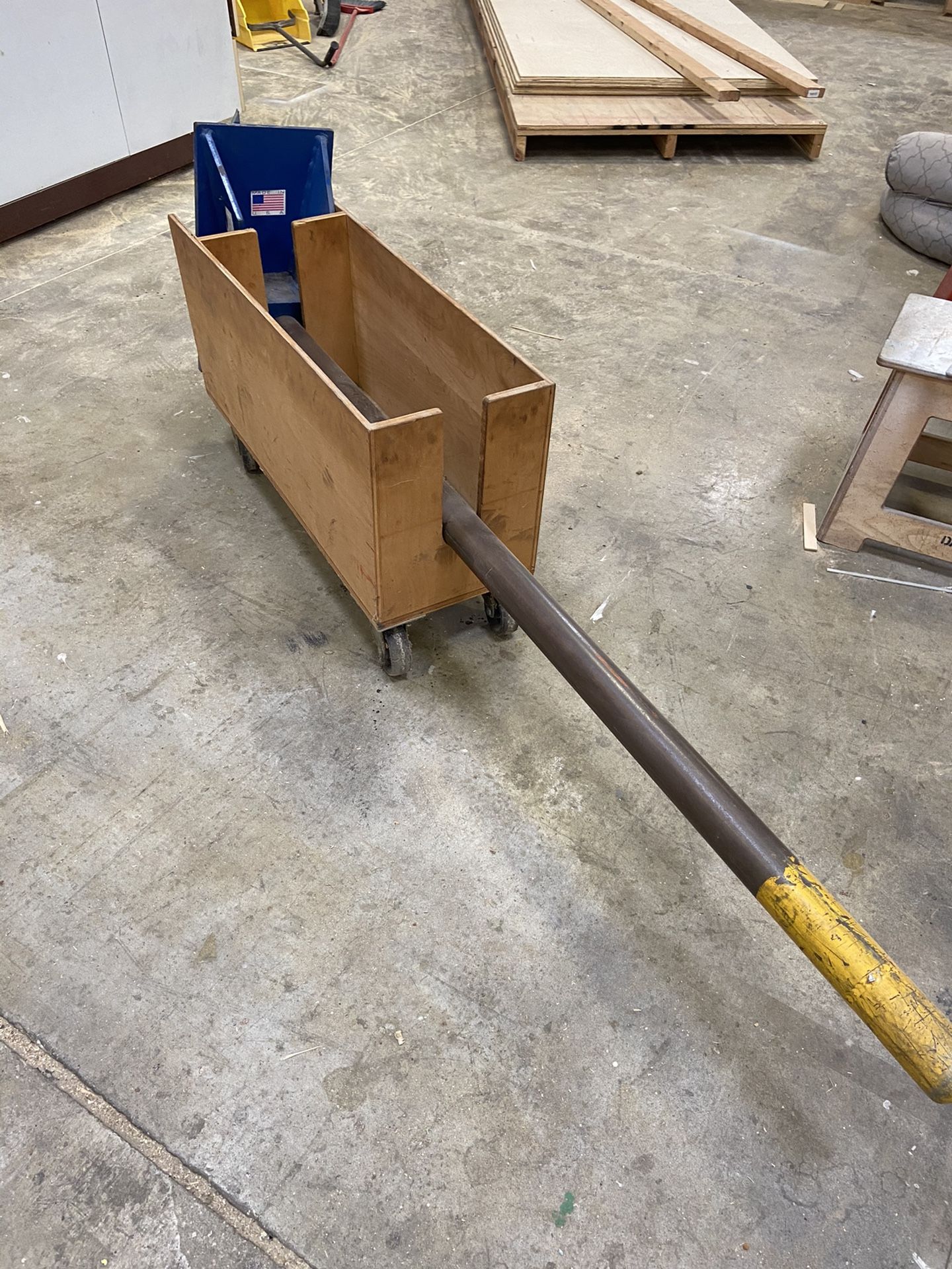 Forklift Carpet Pole Attachment With Rolling Crate