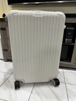 Rimowa Check In Medium