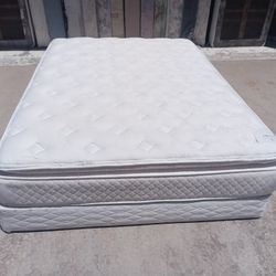 Queen Pillowtop Mattress And Box Spring 