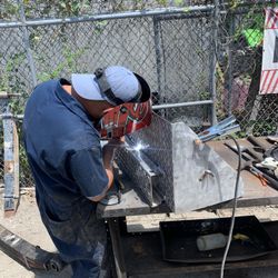 Se Hace todo Tipo de Soldadura Como Aluminio , Hierro Fundido,tubos De Escape Por Favor Llamar 5612946701