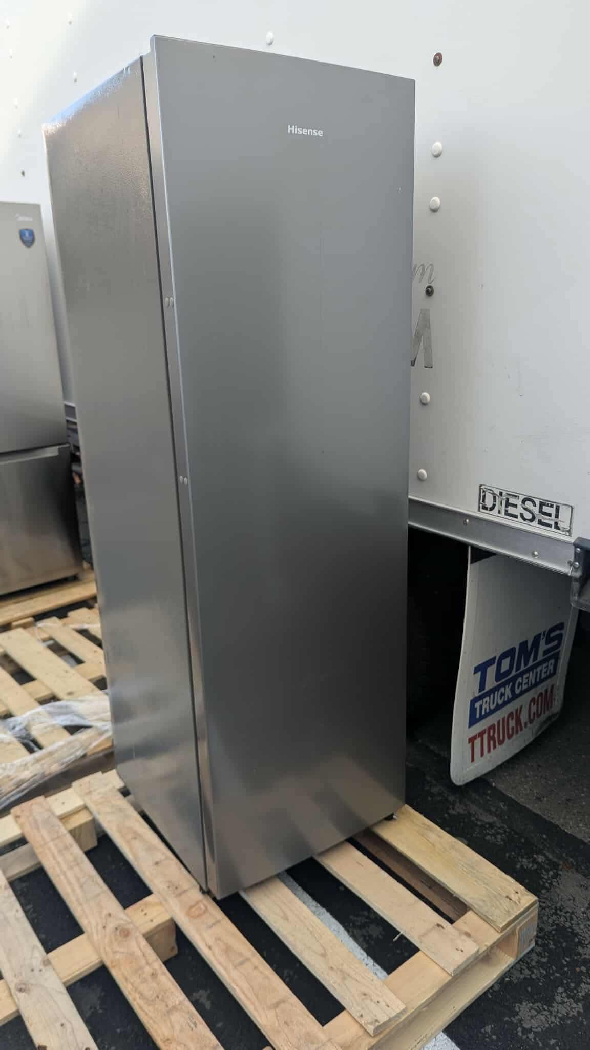 New stainless steel Hisense upright fridge or freezer 