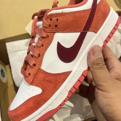 Nike Retro Dunk Low Valentine’s Day Women’s Size 7.5, 8.0 Unreleased