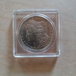 1900 O MORGAN SILVER DOLLAR