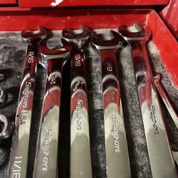 Snap on Wrench Set 