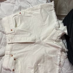 Levi’s Rib cage Shorts 