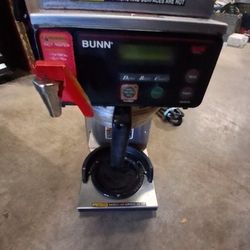 Bunn Restaurant  Grade 3 Burner Coffe Maker