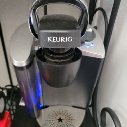 Keurig K-Duo Single Serve & Carafe Coffee Maker for Sale in Costa Mesa, CA  - OfferUp
