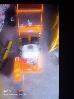 Walk behind saw