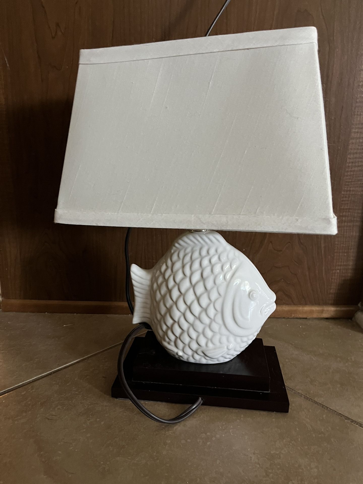 Lamp , Ceramic Fish 40w Bulb, Adorable!