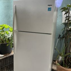 Whirlpool Refrigerator 