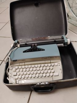 Smith-Corona Coronet Electric 12 Typewriter