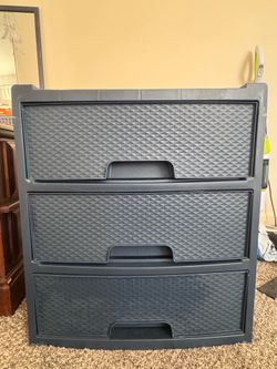 Plastic Storage / Dresser